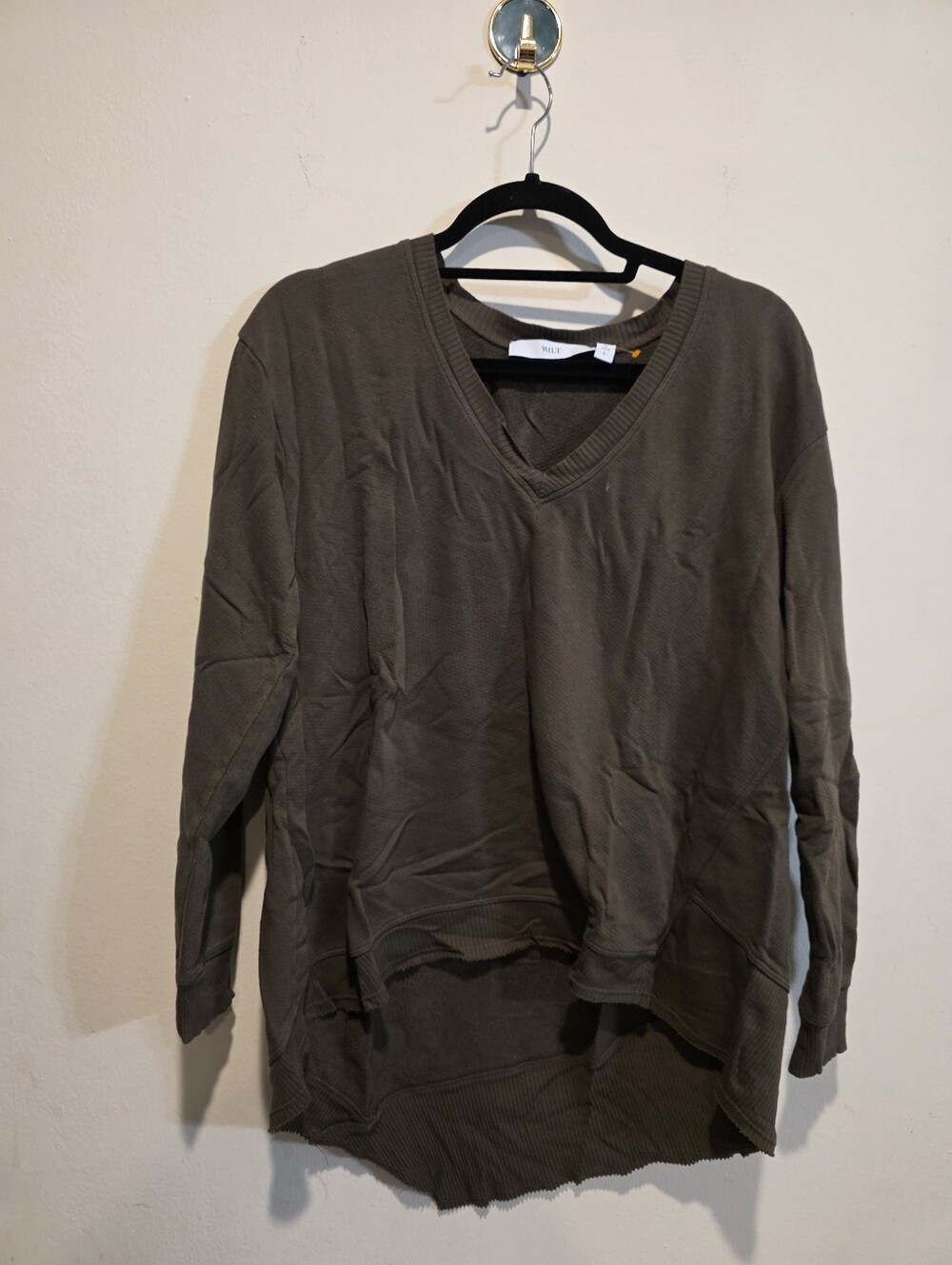 WILT Cotton High-Low Raw Hem V-Neck Tunic Sweatshirt Army Olive Green L